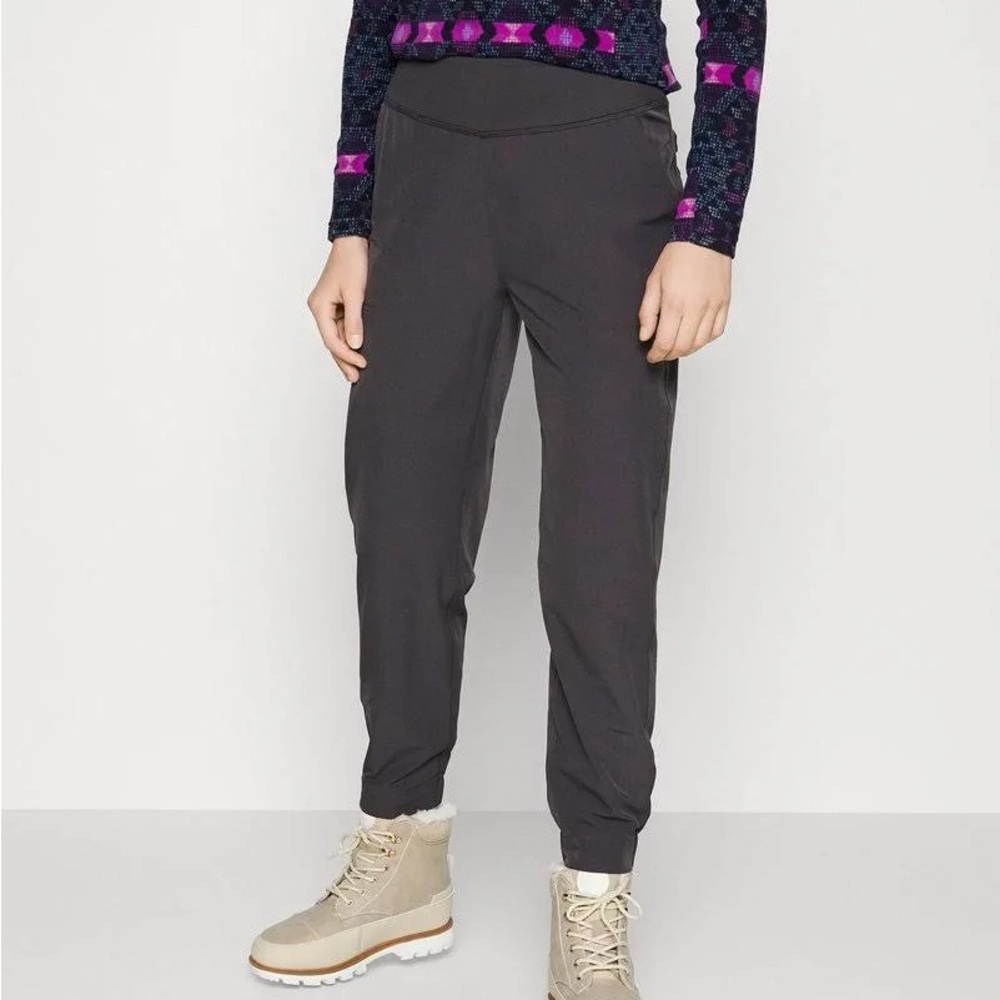 NWT Patagonia Happy Hike Studio Pants